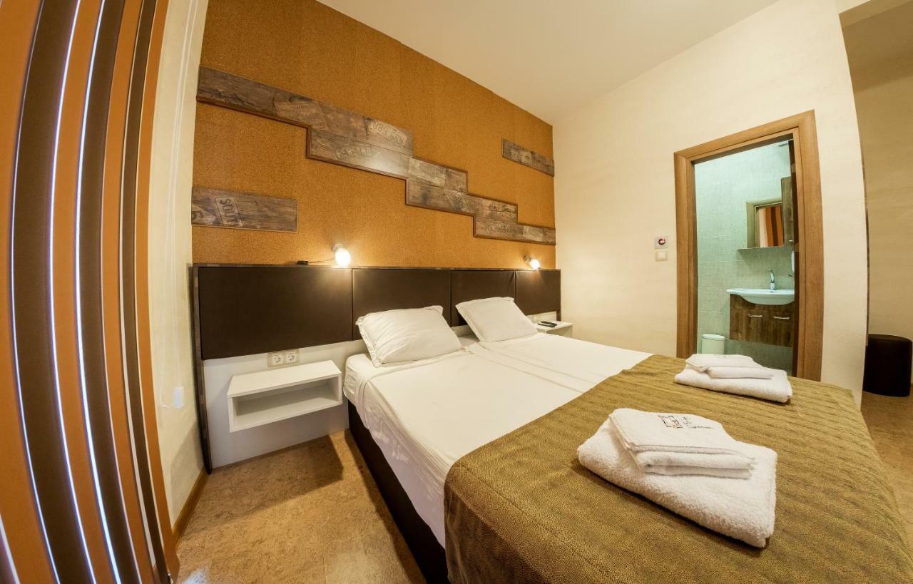 Sofia Industrial Life Apartment Bagian luar foto