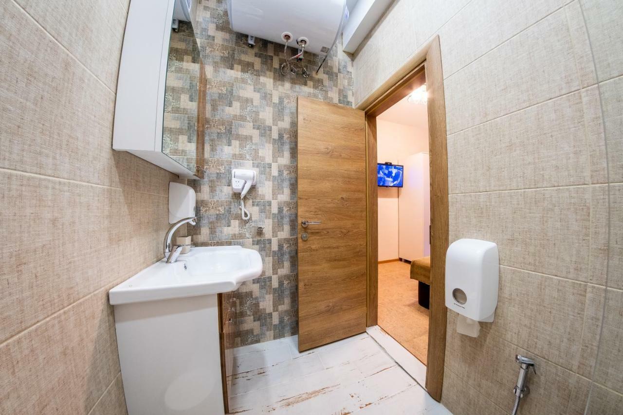 Sofia Industrial Life Apartment Bagian luar foto